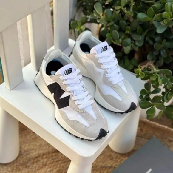 New Balance Women's 327 Shoes - Picture 5 of 5